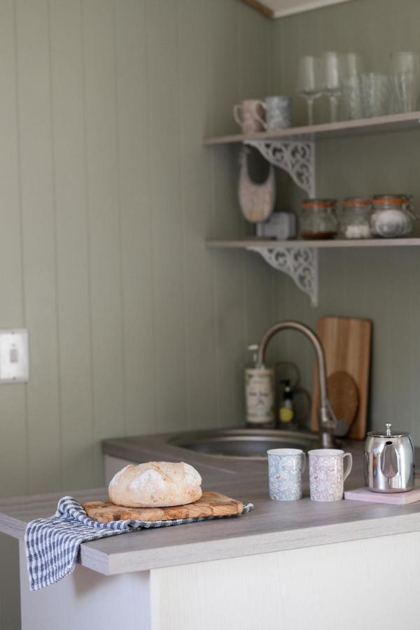 Barfield Shepherds Hut Magherafelt Exterior foto